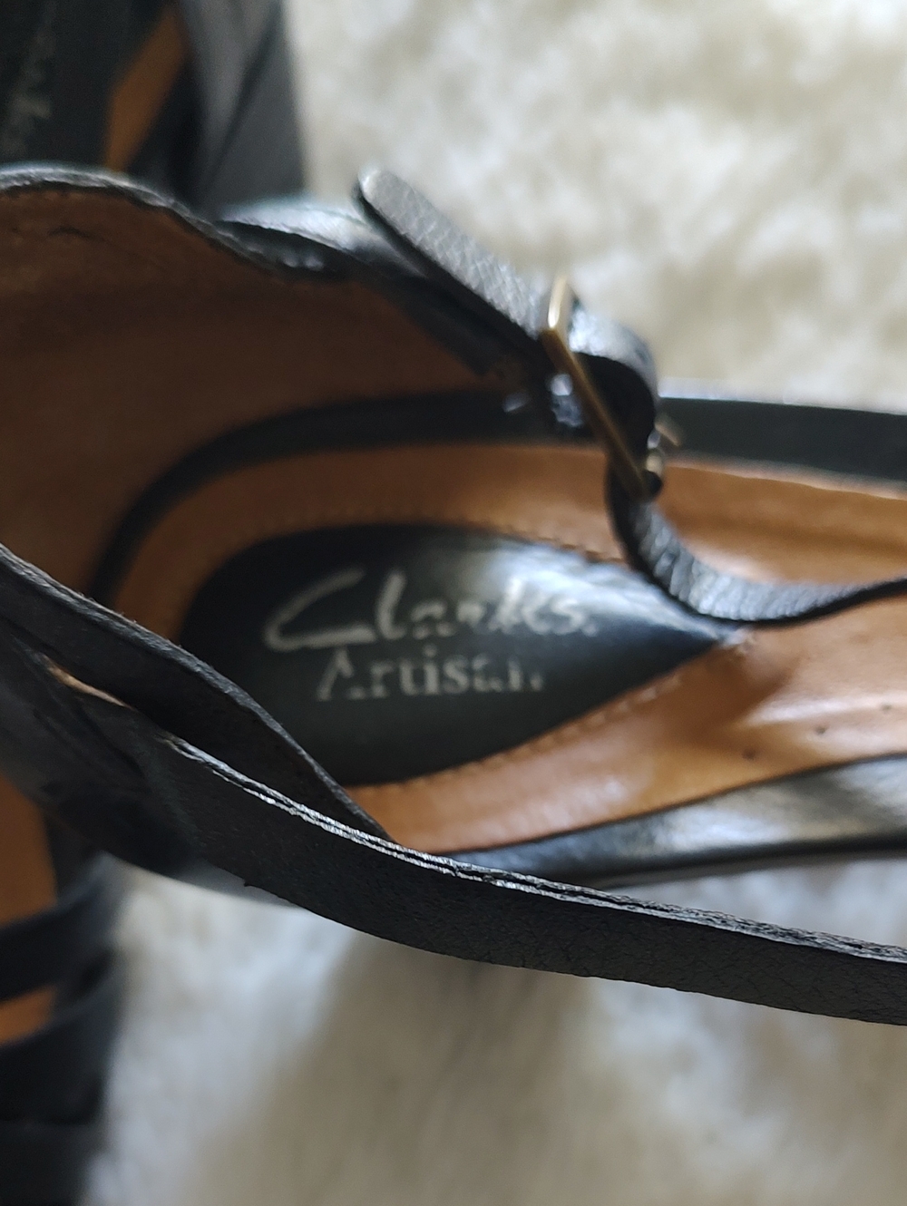 Clark's Artisan Sandals - Picture 4 of 8